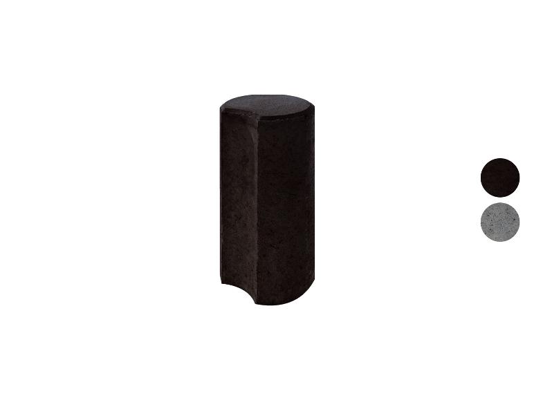 Schwarzer Beton-Gartenpfosten mit grauer Farboption.