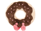 Plüschtier in Donut-Form mit brauner Glasur und rosa Füßen.