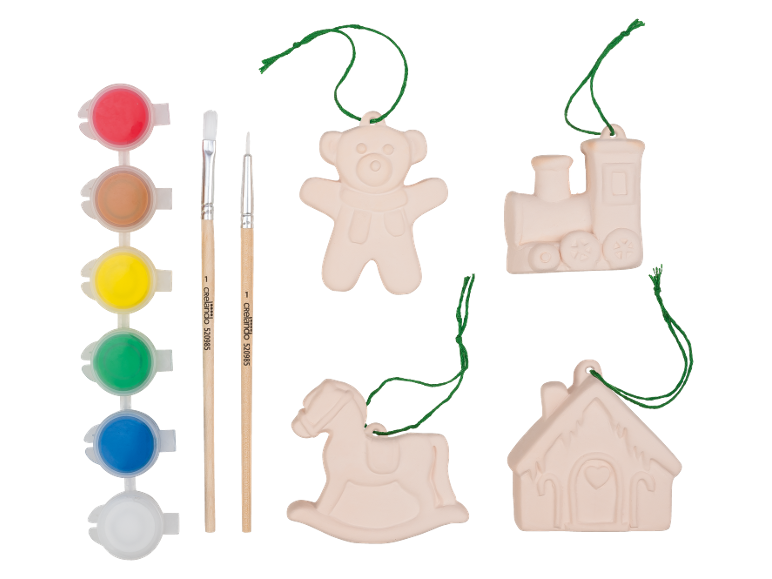 Malset für Keramik-Weihnachtsornamente: Bär, Zug, Schaukelpferd und Haus.