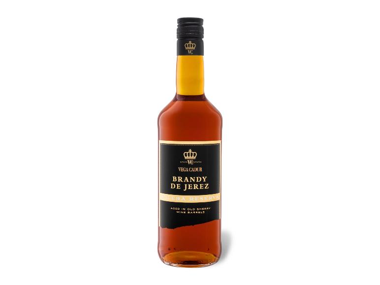 Brandy de Jerez Solera Reserva in einer Flasche, gereift in alten Sherryweinfässern.