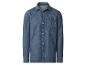 Herren-Jeanshemd in Blau mit Brusttasche und weißen Knöpfen.