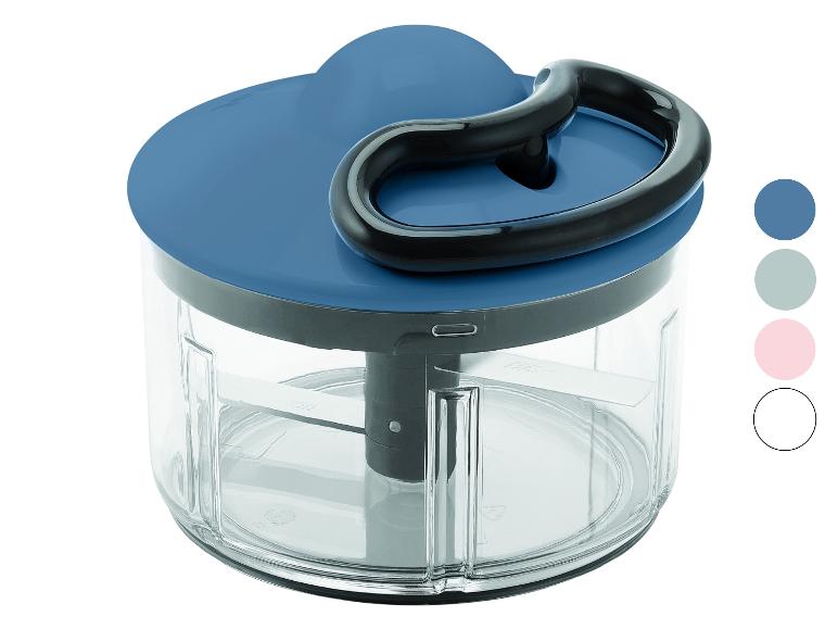 Manueller Zerkleinerer mit transparentem Behälter, blauem Deckel und schwarzem Griff.