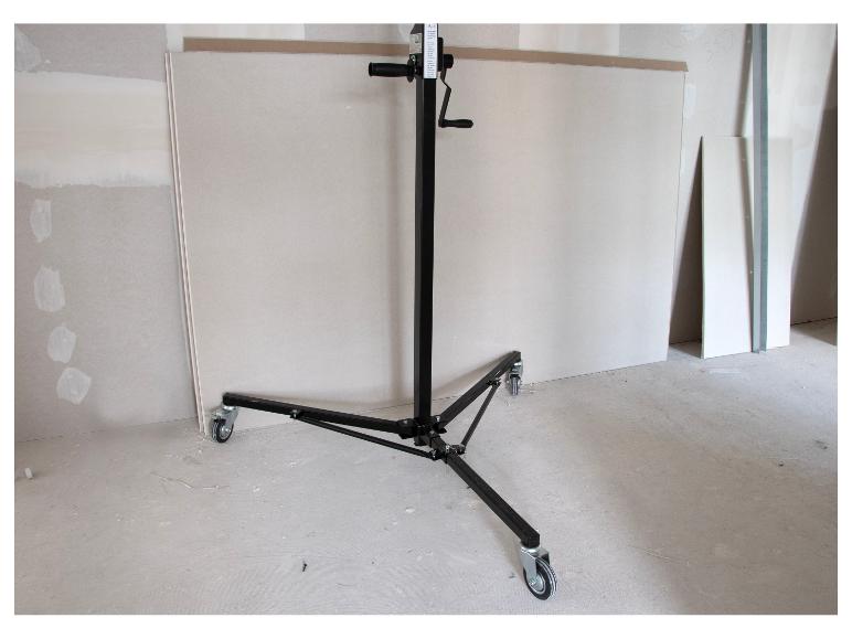 Plattenhebelift, Ladefläche 132cm, Höhe v. 155 - 300cm, 40kg Belastung