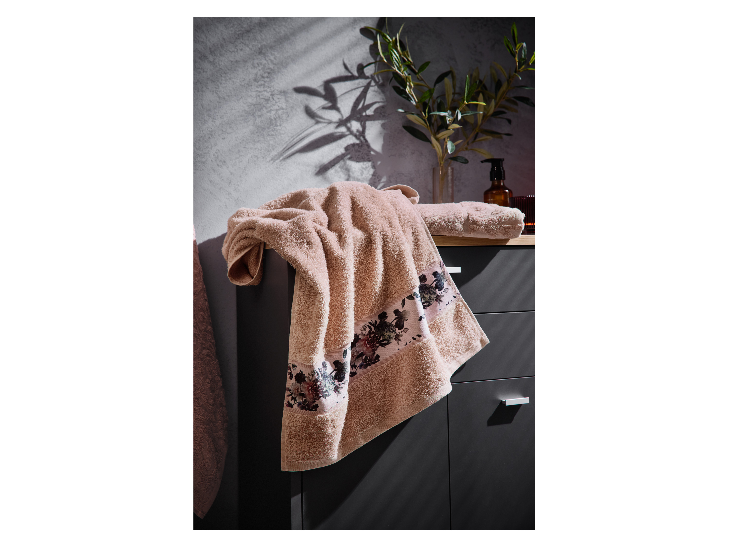 Thumbnail - LIVARNO® Frottier-Badetuch, 70 x 140 cm (Rosa)