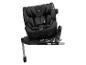 Schwarzer Kindersitz mit drehbarer Basis und Isofix-System.