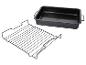 Schwarze Backform mit passendem Kühlgitter.
