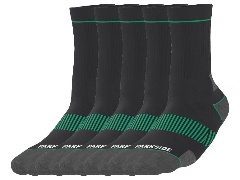 Fünf Paar schwarze Socken mit grünen Details und PARK/PARKSIDE-Branding.