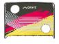Fußballtorwand mit Schusslöchern, schwarzes, rotes und gelbes Design.