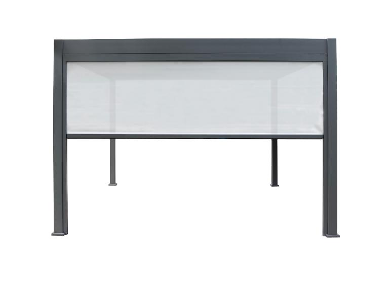 Aluminium-Pergola mit beigefarbenem Sonnensegel.