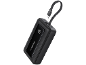 Schwarze tragbare Powerbank mit digitaler Anzeige '100' und integriertem USB-C-Kabel.