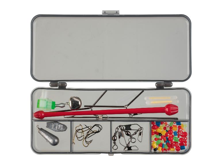 Angelbox: Bleie, Haken, Schwimmer und bunte Köder.