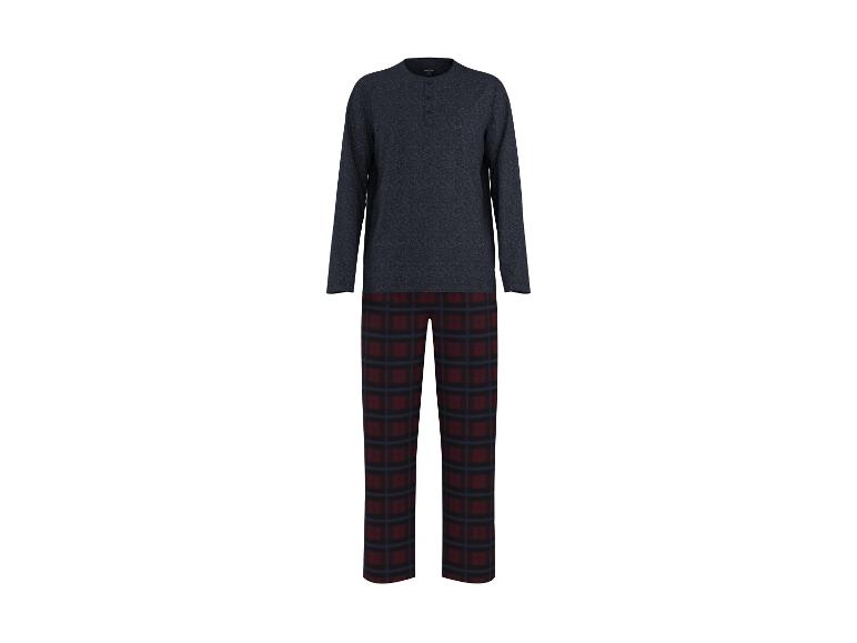 Herren-Pyjama: dunkelblaues Langarmshirt und karierte Hose.