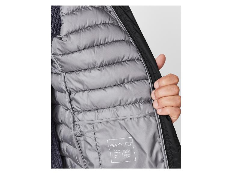 Graue und schwarze Daunenjacke von Esmara.