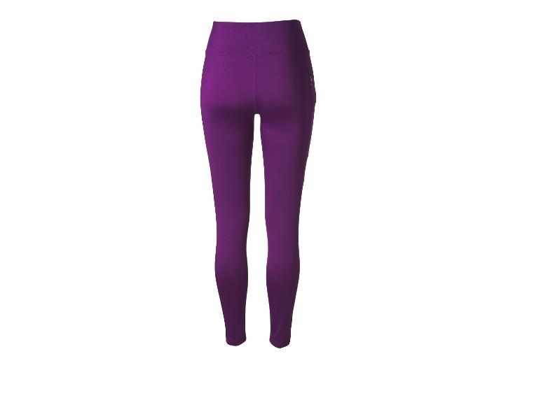 Lila Sportleggings mit kleinem Logo an der Seite.