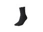Eine schwarze Socke auf weißem Hintergrund