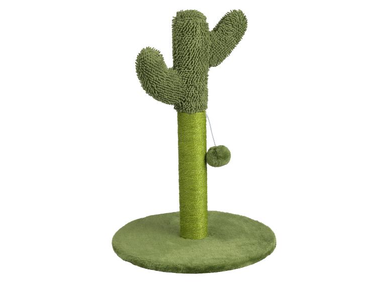 Grüner Katzenkratzbaum in Kaktusform mit Spielzeug.