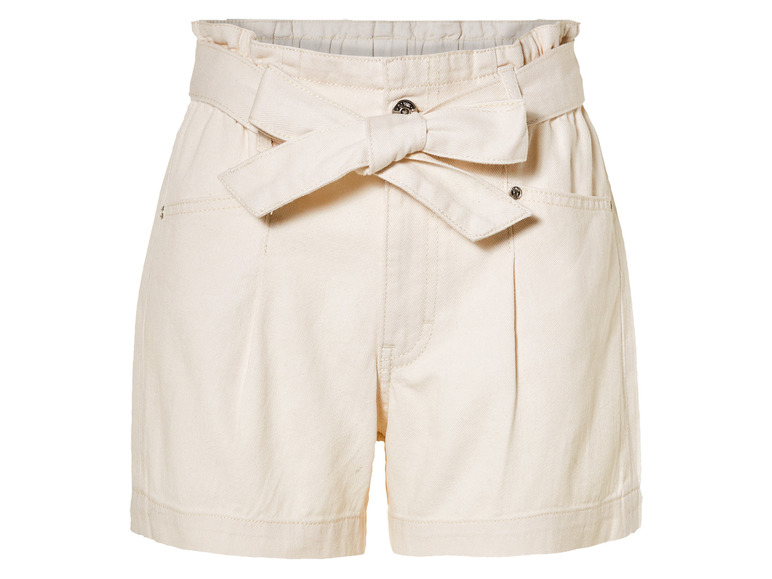 Beige Denim Shorts mit Schleifen-Gürtel.