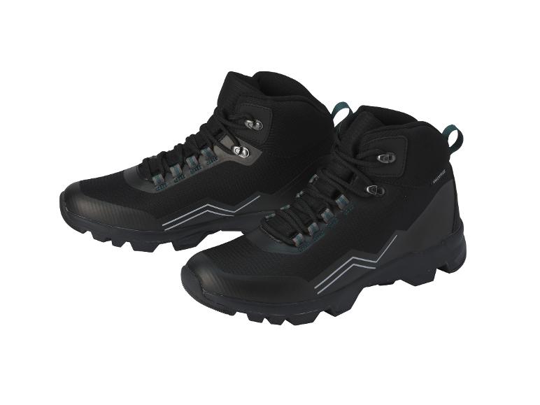 Zwei schwarze Wanderschuhe mit Schnürsenkeln.