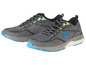 Zwei Paar graue Laufschuhe mit blauen und grünen Details.