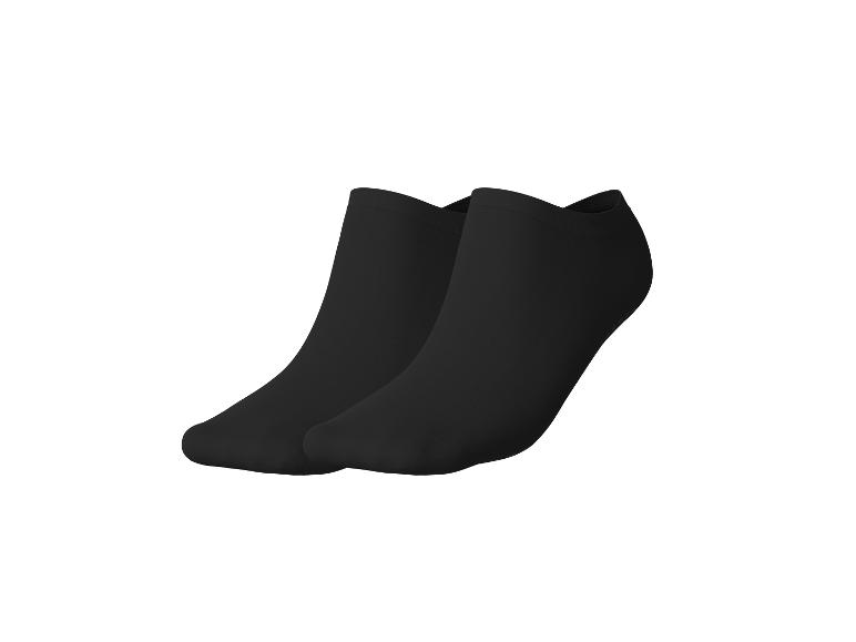 Ein Paar schwarze Sneaker-Socken