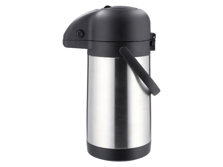 Eine Edelstahl-Pumpkanne mit schwarzem Griff und Deckel.