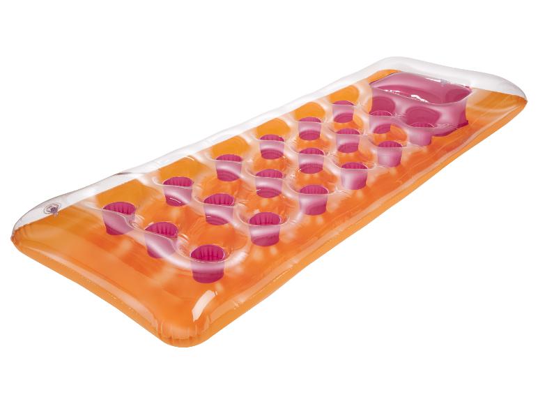 Orange-rosa Luftmatratze für den Pool.