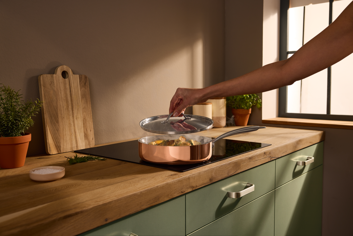 SILVERCREST® Premium-Sautépfanne mit Kupferschicht, Andre Agassi, Ø 24 cm – Bild 4 von 4