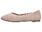 Beige gestrickte Ballerinas mit eckiger Spitze und flacher Sohle.