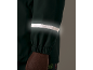Dunkelgrüne Jacke mit Reflexstreifen am Ärmel und elastischen Bündchen.