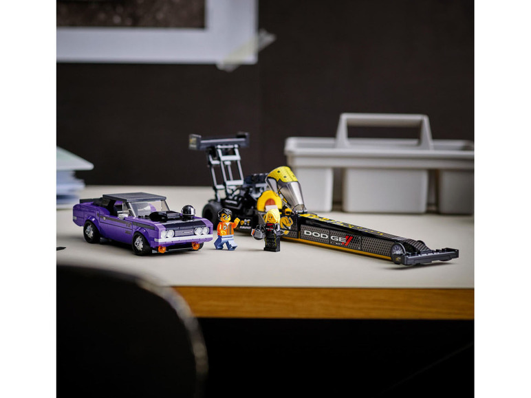 Gehe zu Vollbildansicht: LEGO® Speed Champions 76904 »Mopar Dodge//SRT Dragster und 1970 Dodge Challenger« - Bild 3