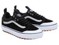 Schwarze Vans Old Skool Sneaker mit grobem Profil.