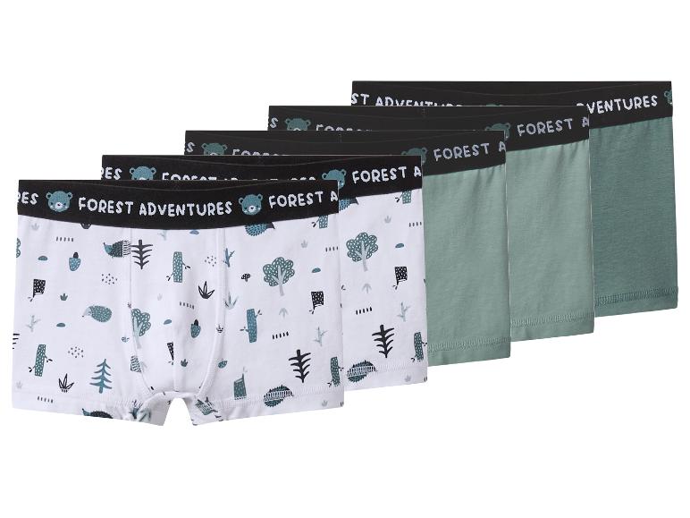 Set Kinderboxershorts mit Waldmotiv und elastischem Bund mit Text.