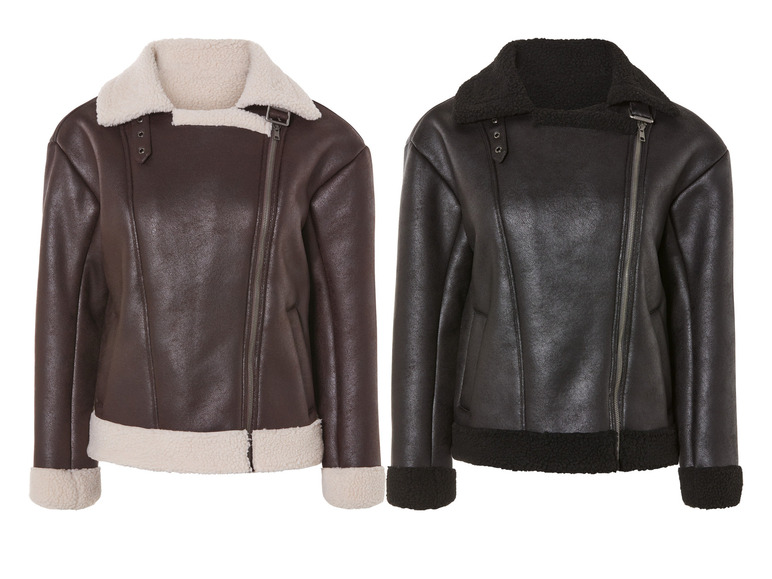 Zwei Lederjacken, eine braune und eine schwarze, mit Fellkragen und Futter.