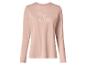 Damen-Langarmshirt in Pfirsichfarbe mit dem Schriftzug „Stay Cozy“.