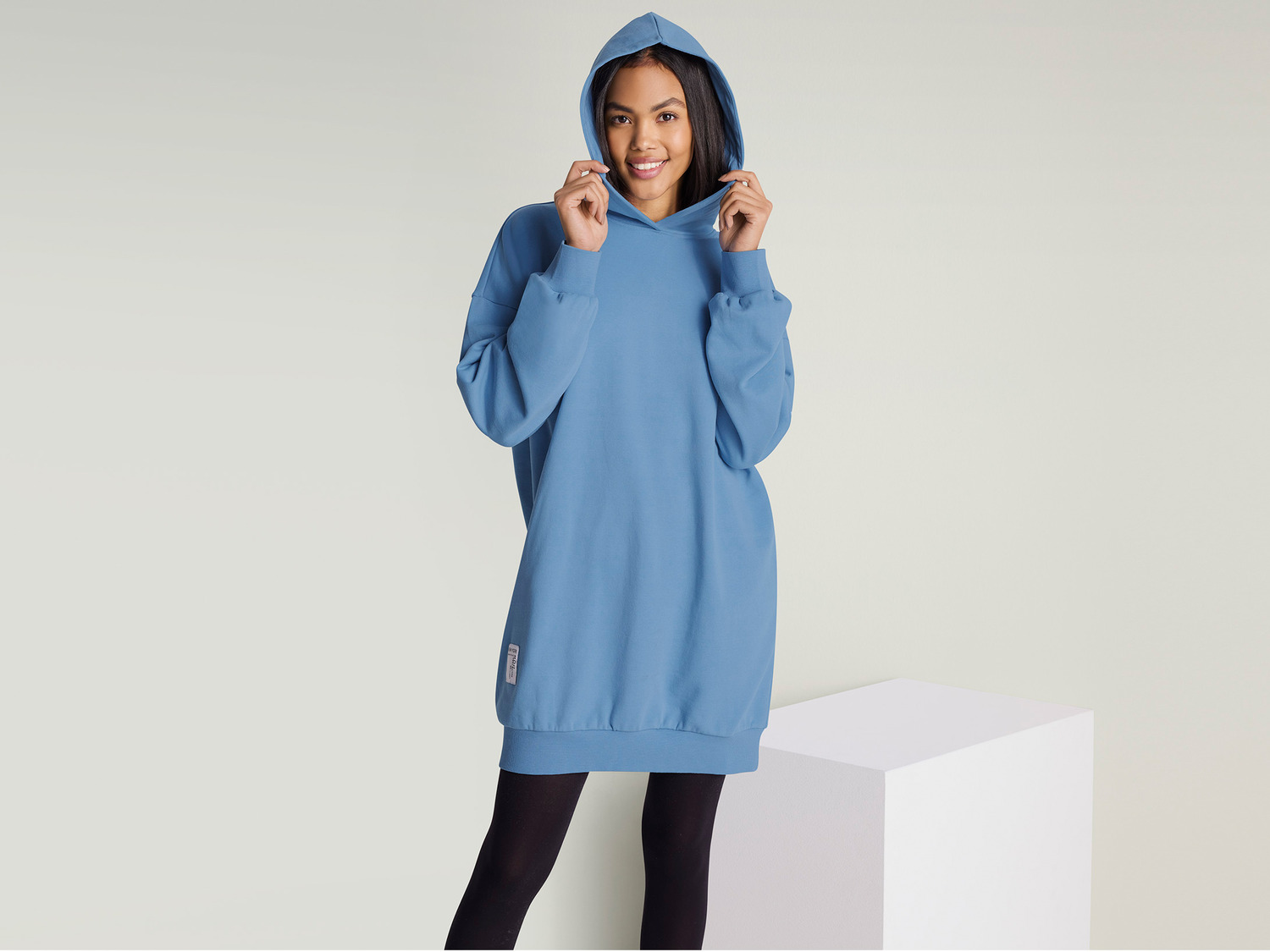 esmara® Damen Sweatkleid mit Baumwolle | LIDL