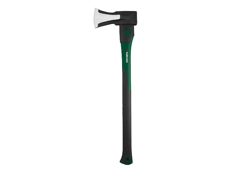 Holzspaltaxt mit grünem und schwarzem Griff