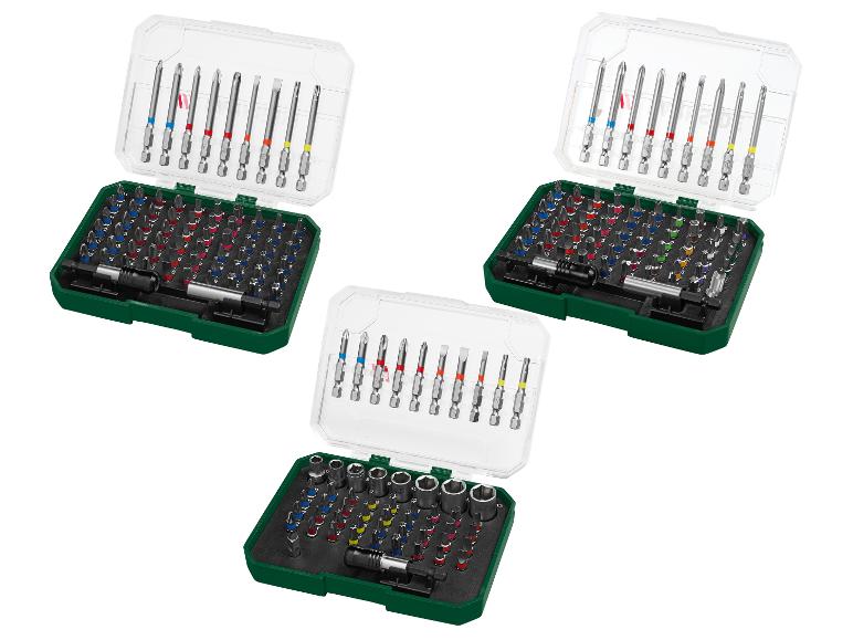 Drei Sets mit verschiedenen Schraubendreher-Bits und Steckschlüsseln in grünen Boxen.