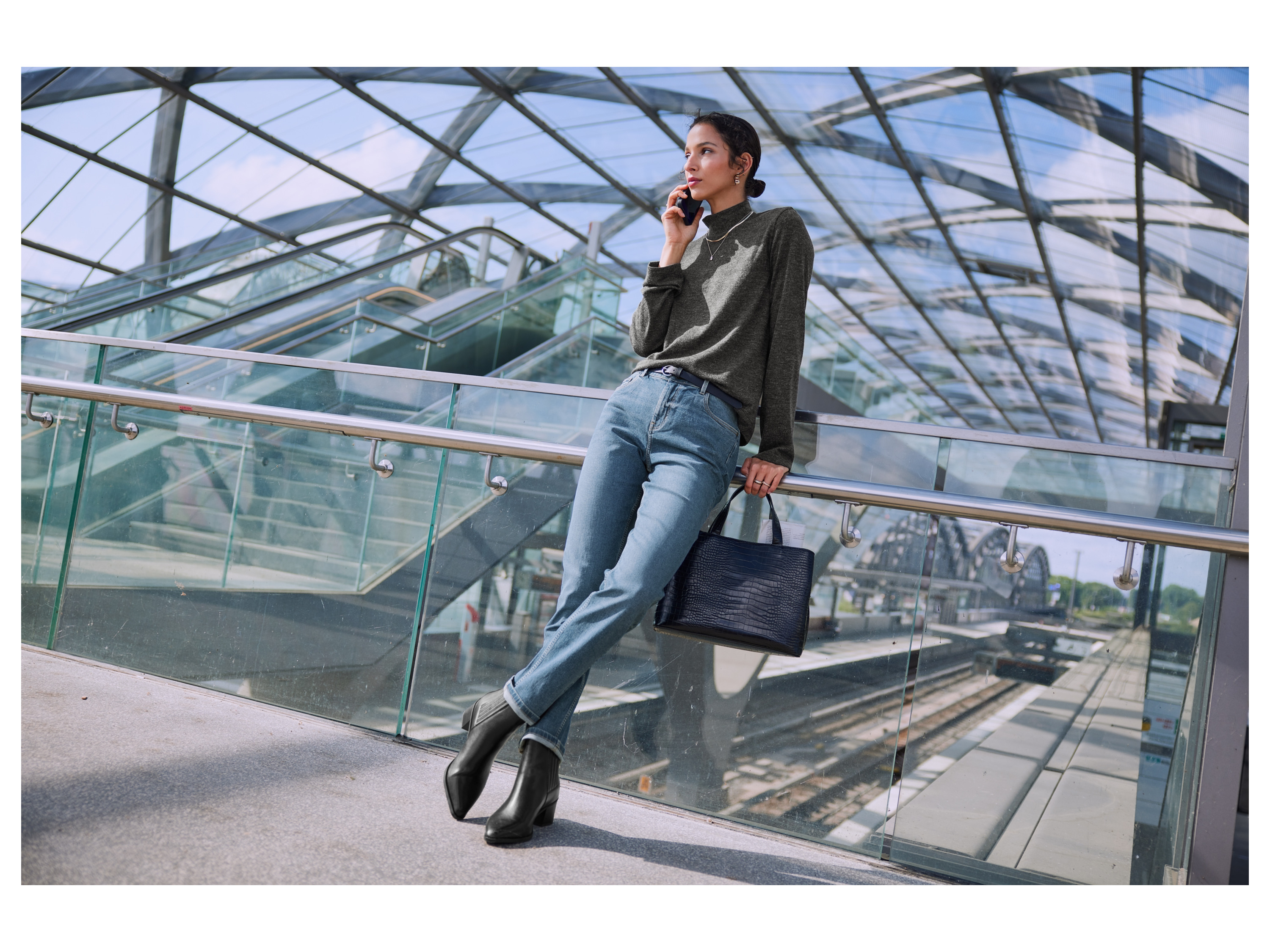 Thumbnail - esmara® Damen Jeans Straight High Waist (Blau, 34)""