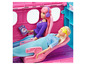 Zwei Barbie Puppen in einem rosafarbenen Flugzeug-Spielset.