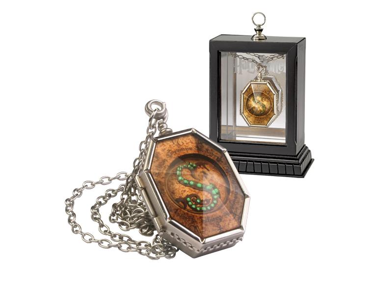 The Noble Collection Harry Potter Slytherin Horkrux Medaillon mit Schaukasten