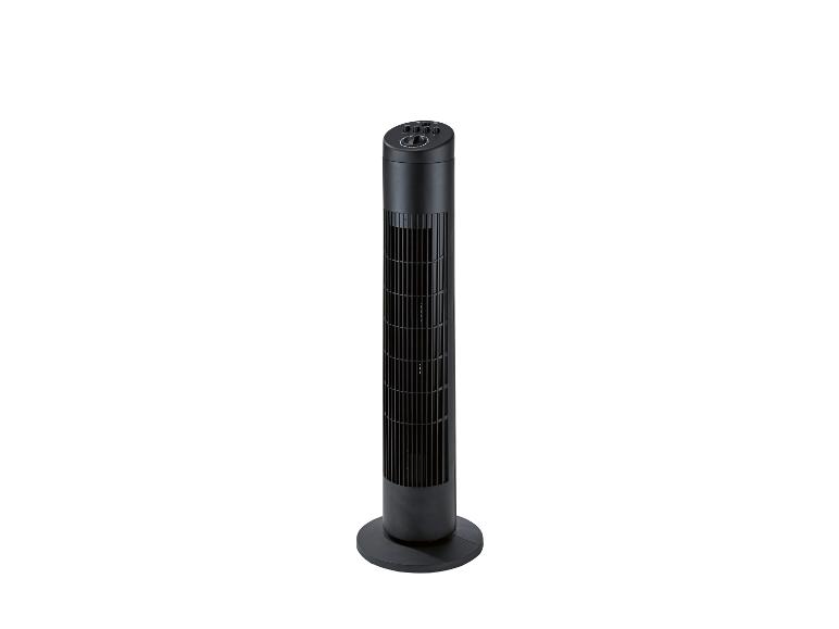 Schwarzer Turmventilator mit Bedienfeld oben