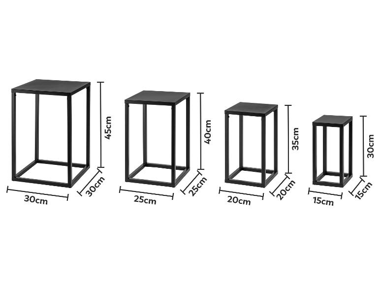 Set aus vier schwarzen Metall-Podesten/Beistelltischen in verschiedenen Größen.