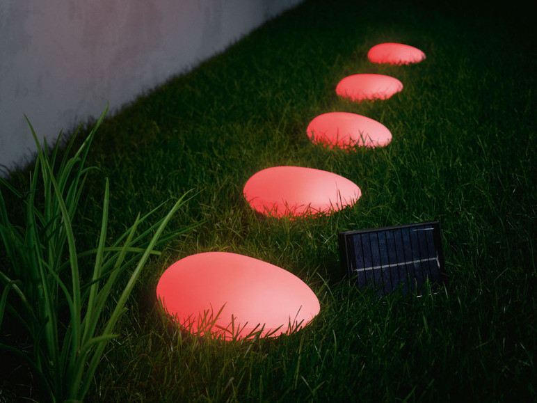 Gehe zu Vollbildansicht: LIVARNO home LED Solar Bodenlichterkette, mit 5 LED-Leuchten - Bild 18