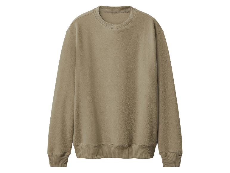 Braunes Fleece-Sweatshirt mit langen Ärmeln und Rundhalsausschnitt.