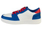 Weiße Sneaker mit blauen und roten Details.