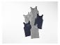 Set aus fünf Tanktops, drei graue und zwei dunkelblaue.