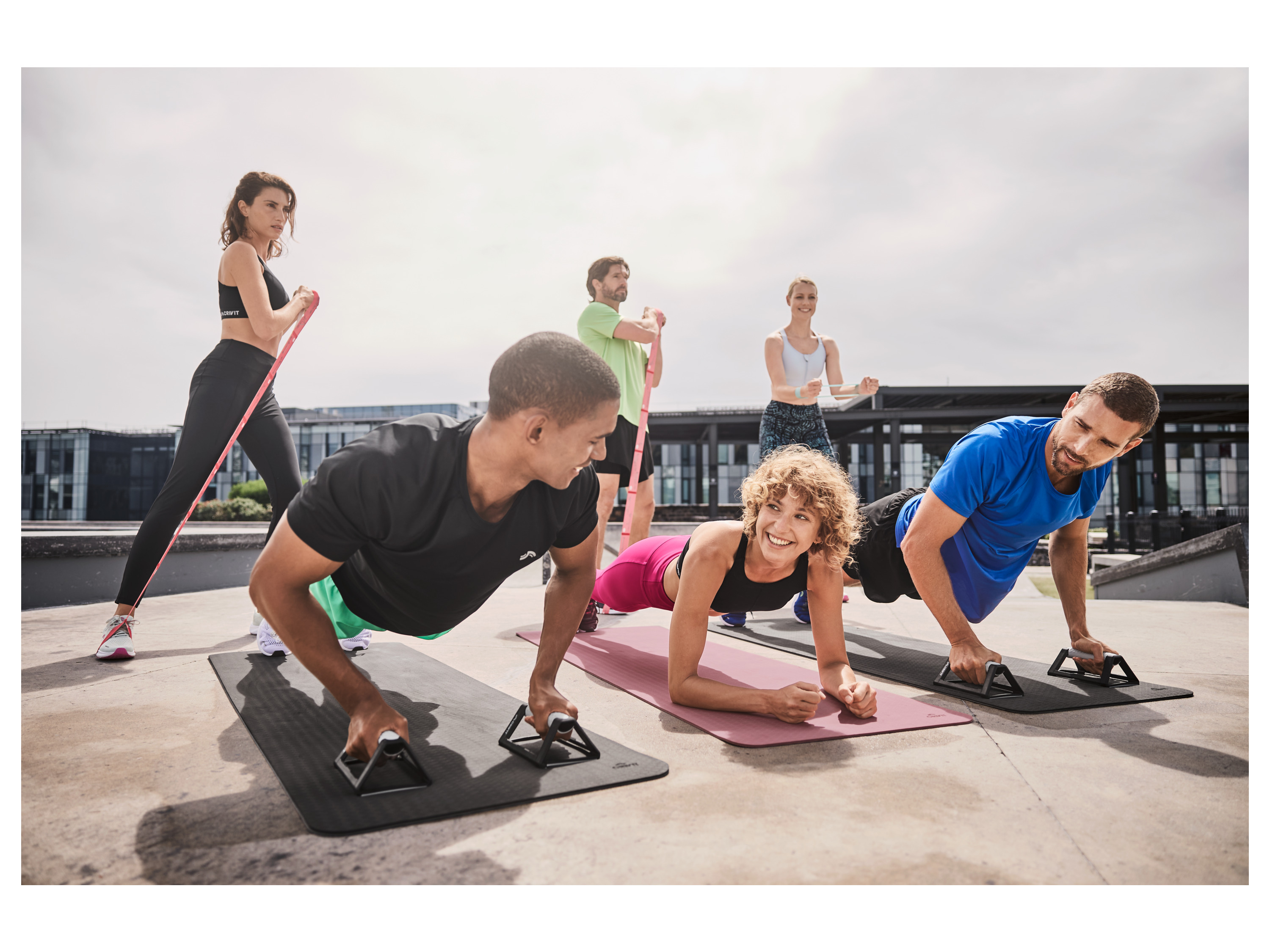 CRIVIT Herren Funktionsshirt, mit reflektierenden Deko-Elementen - 15