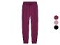 Eine dunkelrote Jogginghose mit Kordelzug.