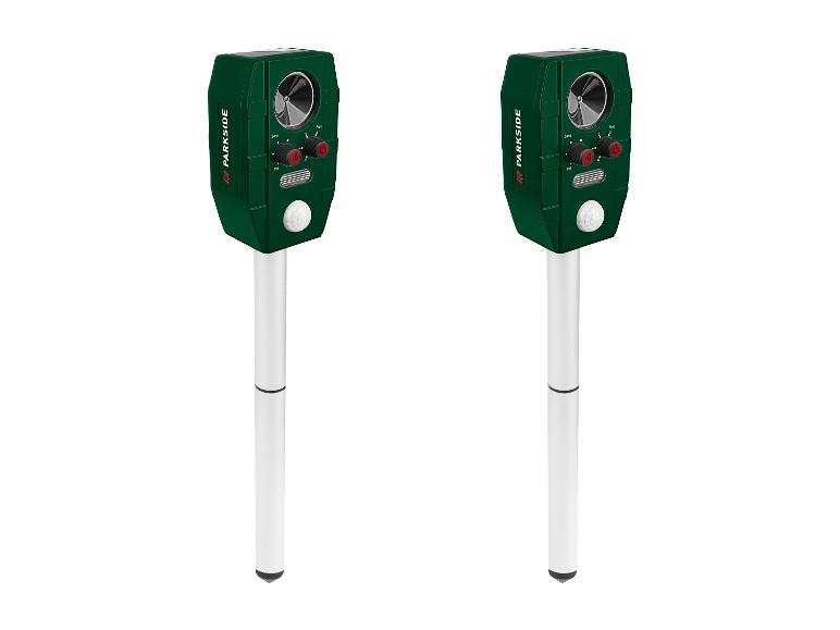 Zwei Parkside Tiervertreiber auf weißem Hintergrund.