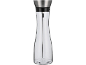 Glaskaraffe mit Metalldeckel und Kühlstab.
